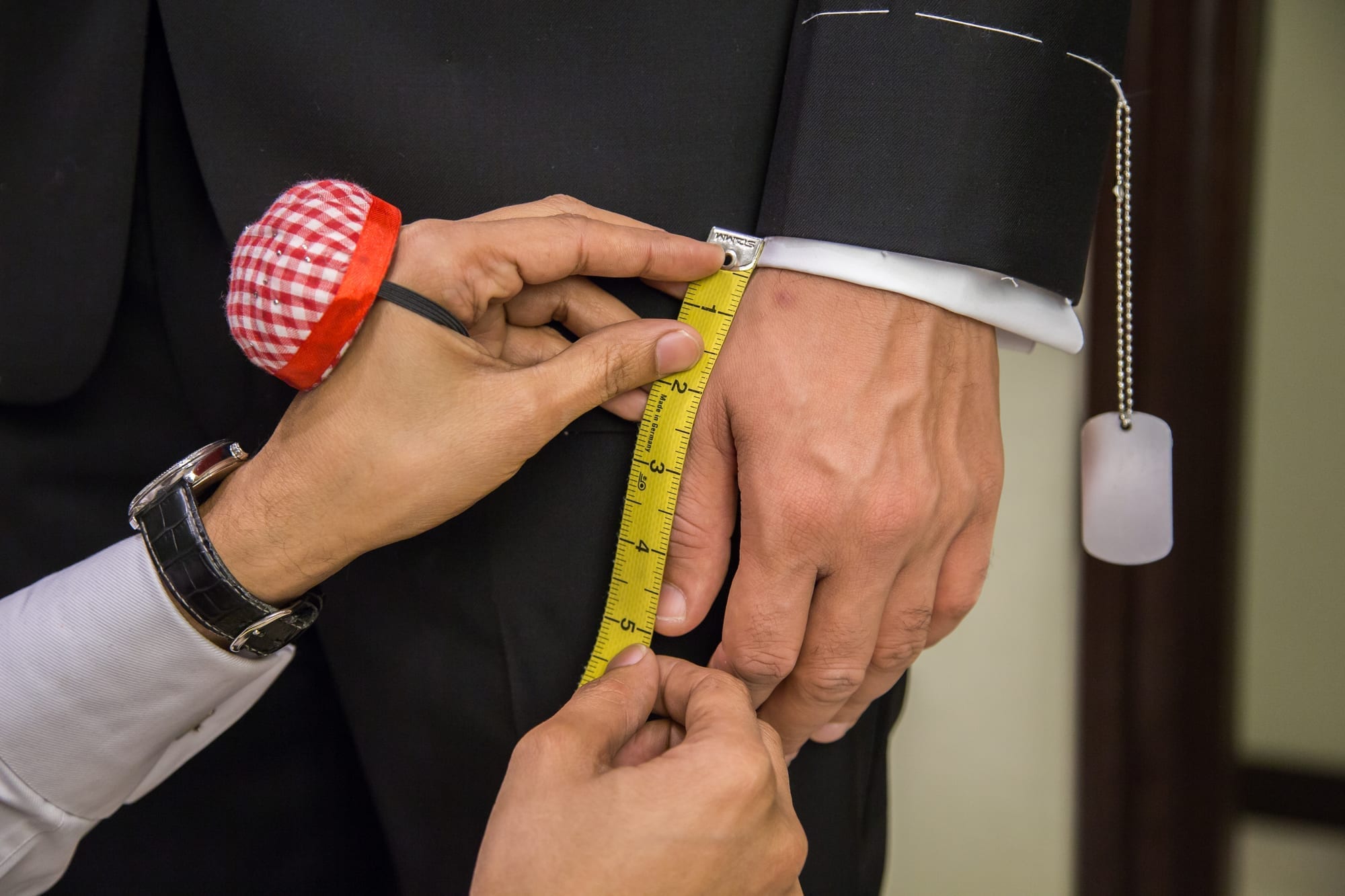Want clothes that fit? Buy a tailor's tape right now