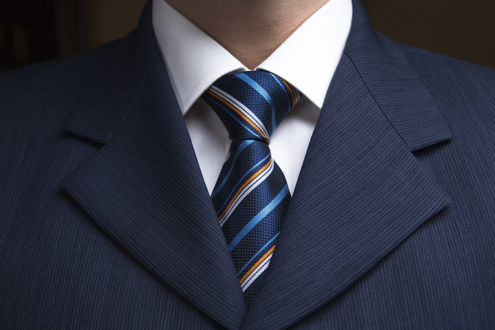 Men s Tie Guide Types Of Ties How To Tie Them And When To Wear Them 